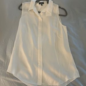 Sleeveless Theory silk white button blouse